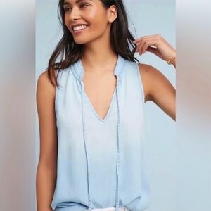 Cloth & Stone Chambray Light Blue Sleeveless Women's Top